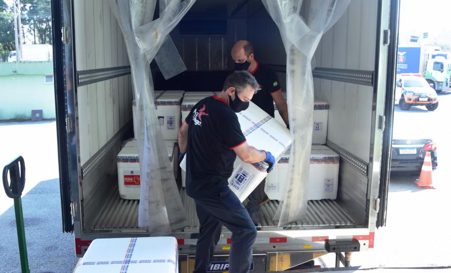 A ideia é incentivar ainda mais a imunização, valorizar a sua importância na luta contra a pandemia, e acelerar a aplicação em cidades que têm mais dificuldades de operacionalizar o Plano Estadual de Vacinação contra a Covid-19.