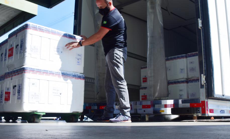 A ideia é incentivar ainda mais a imunização, valorizar a sua importância na luta contra a pandemia, e acelerar a aplicação em cidades que têm mais dificuldades de operacionalizar o Plano Estadual de Vacinação contra a Covid-19.