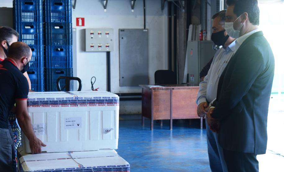 A ideia é incentivar ainda mais a imunização, valorizar a sua importância na luta contra a pandemia, e acelerar a aplicação em cidades que têm mais dificuldades de operacionalizar o Plano Estadual de Vacinação contra a Covid-19.