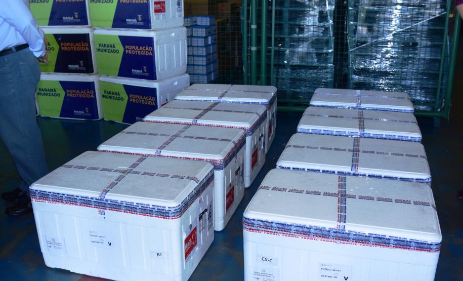 A ideia é incentivar ainda mais a imunização, valorizar a sua importância na luta contra a pandemia, e acelerar a aplicação em cidades que têm mais dificuldades de operacionalizar o Plano Estadual de Vacinação contra a Covid-19.