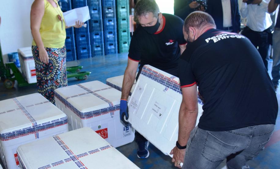 A ideia é incentivar ainda mais a imunização, valorizar a sua importância na luta contra a pandemia, e acelerar a aplicação em cidades que têm mais dificuldades de operacionalizar o Plano Estadual de Vacinação contra a Covid-19.