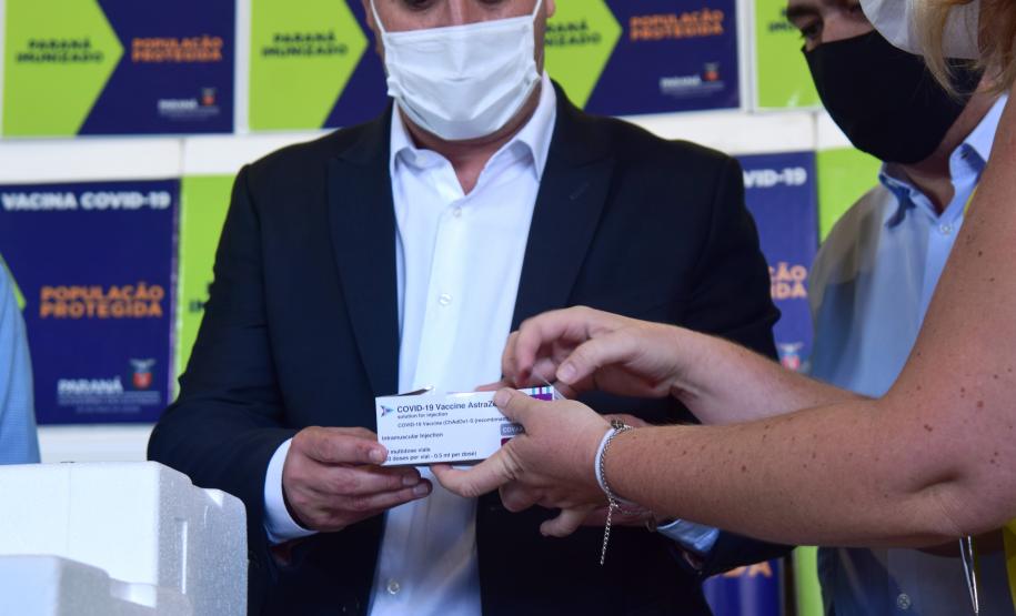 A ideia é incentivar ainda mais a imunização, valorizar a sua importância na luta contra a pandemia, e acelerar a aplicação em cidades que têm mais dificuldades de operacionalizar o Plano Estadual de Vacinação contra a Covid-19.