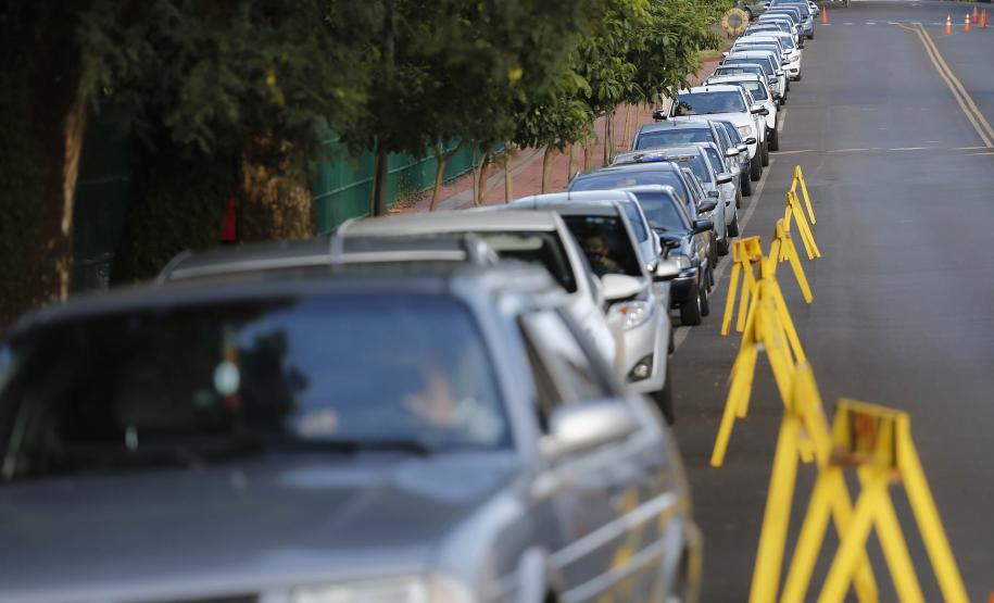 Municípios do Paraná aderem à vacinação de domingo a domingo