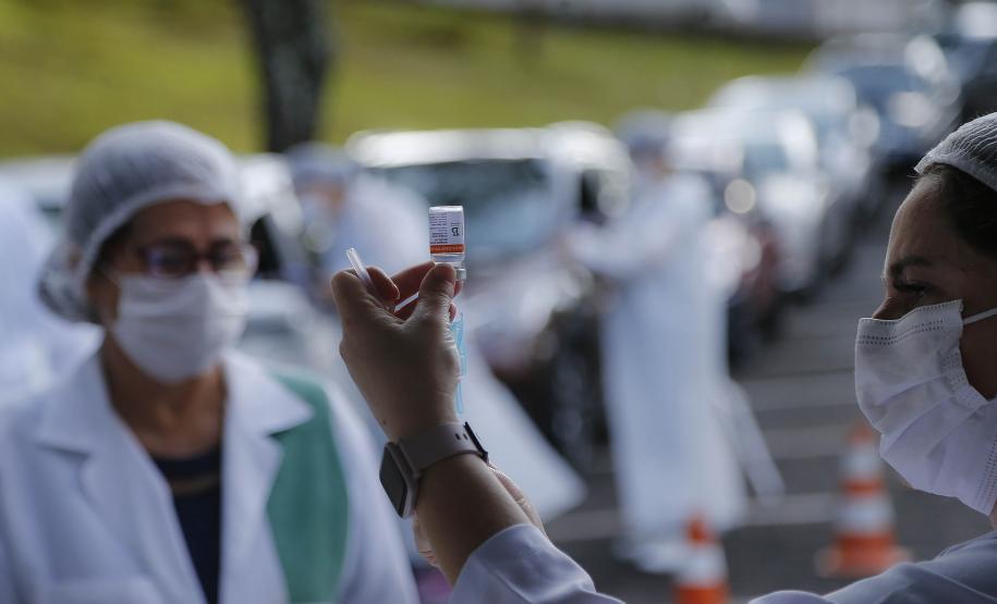 Paraná passa de 1 milhão de doses aplicadas da vacina contra o coronavírus