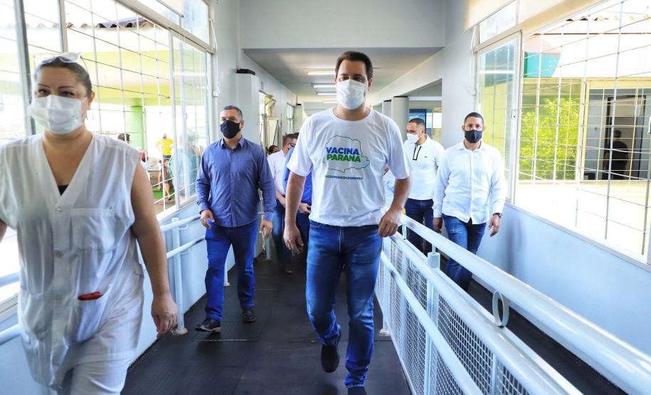 158 cidades do Paraná chegaram a 10% dos vacinados com a 1ª dose