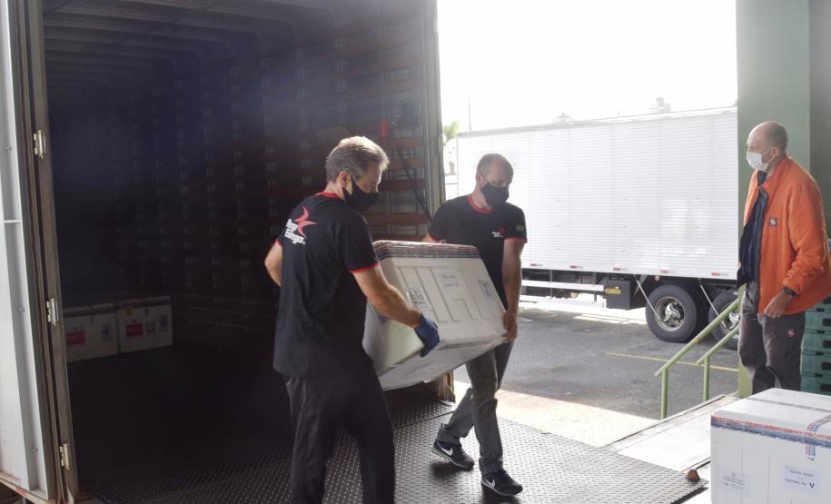 Estado começa a distribuir novo lote de vacinas por Cascavel