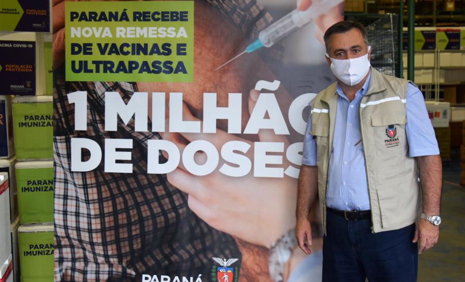 Paraná distribui novo lote e começa a vacinar idosos com mais de 75 anos
