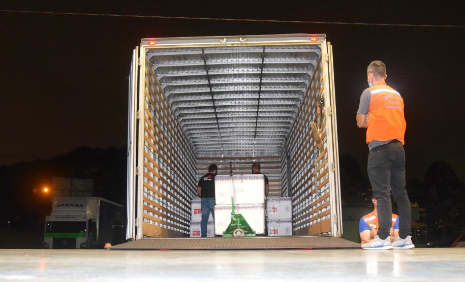 Paraná distribui mais 129,2 mil doses para vacinação de idosos com mais de 75 anos