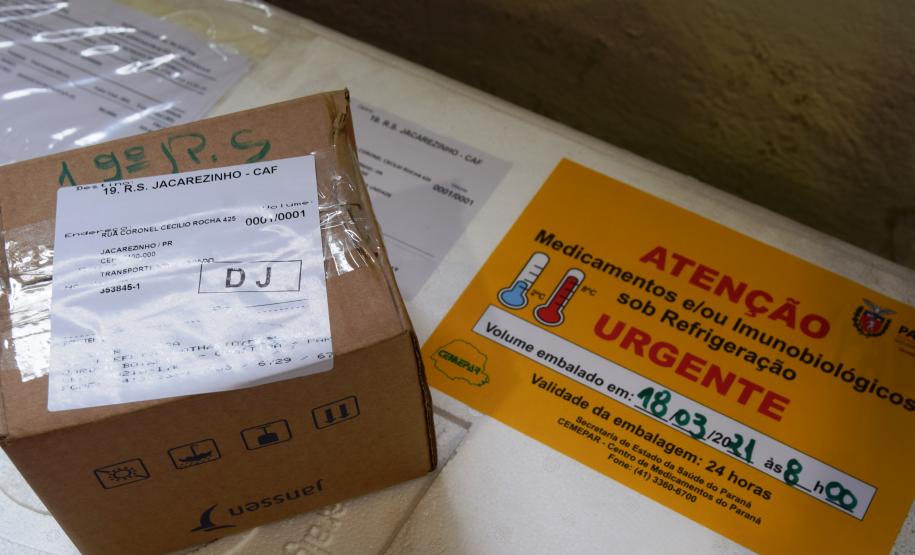 Saúde distribui medicamentos de kit de intubação para 31 hospitais do Paraná