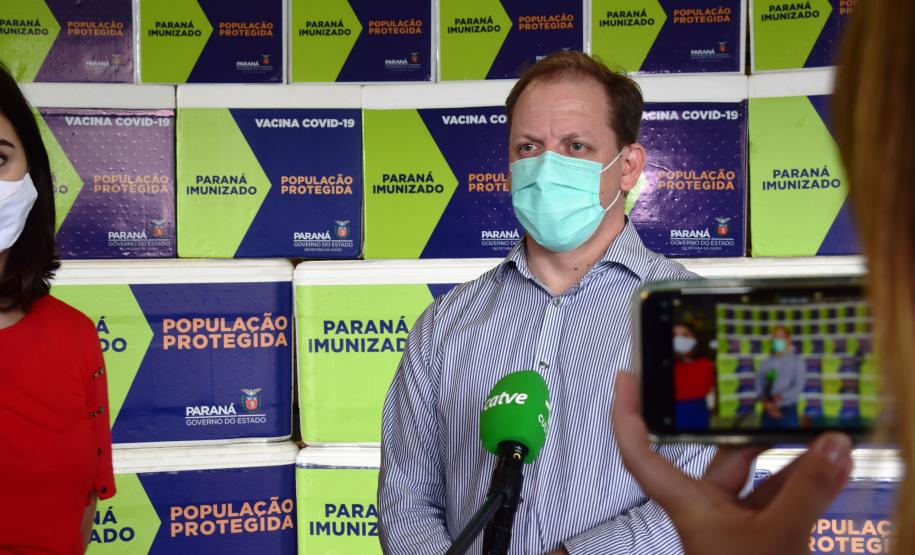 Saúde distribui medicamentos de kit de intubação para 31 hospitais do Paraná