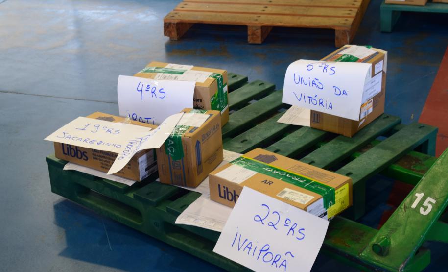 Saúde distribui medicamentos de kit de intubação para 31 hospitais do Paraná