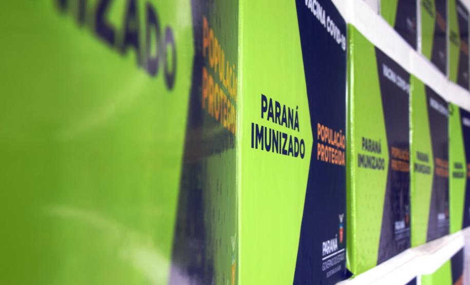 Saúde distribui medicamentos de kit de intubação para 31 hospitais do Paraná