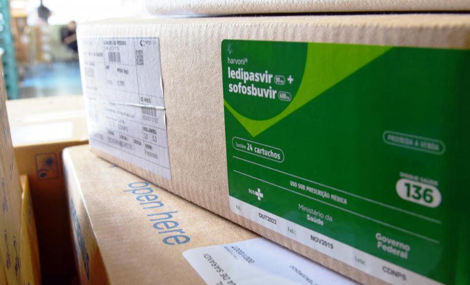Saúde distribui medicamentos de kit de intubação para 31 hospitais do Paraná