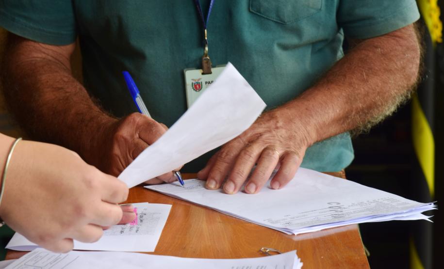 Saúde distribui medicamentos de kit de intubação para 31 hospitais do Paraná