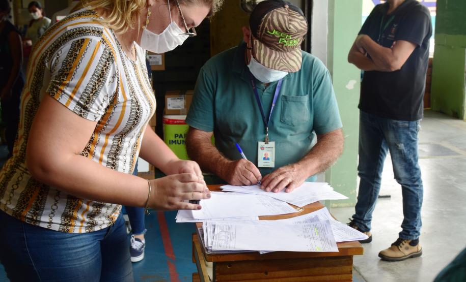 Saúde distribui medicamentos de kit de intubação para 31 hospitais do Paraná