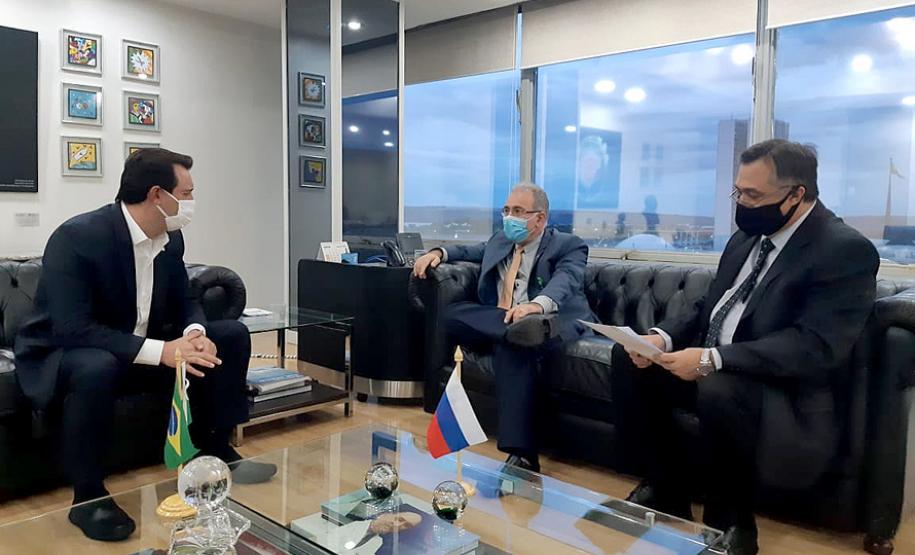 O governador Carlos Massa Ratinho Junior e o secretário de Saúde Beto Preto se reuniram com o ministro da Saúde, Marcelo Queiroga, nesta terça-feira (6) em Brasília.