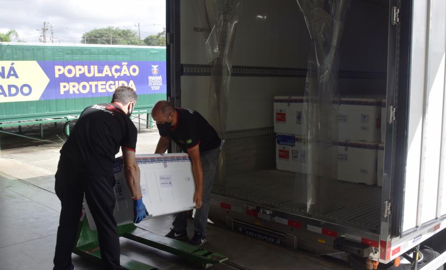 Com nova remessa, Paraná vai intensificar vacinação de domingo a domingo