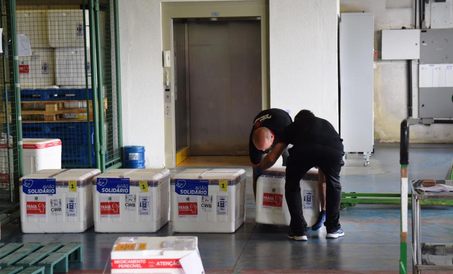 Com nova remessa, Paraná vai intensificar vacinação de domingo a domingo