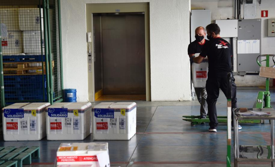 Com nova remessa, Paraná vai intensificar vacinação de domingo a domingo