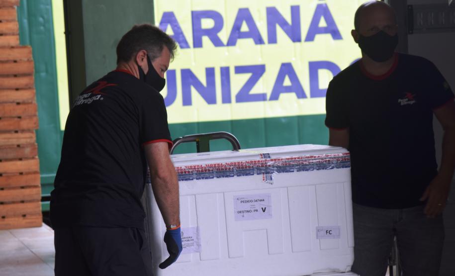Com nova remessa, Paraná vai intensificar vacinação de domingo a domingo