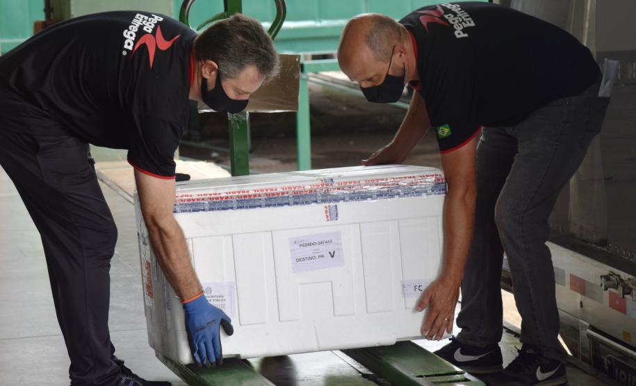 Com nova remessa, Paraná vai intensificar vacinação de domingo a domingo
