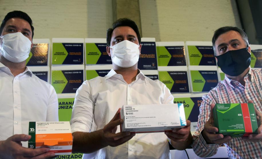 Com nova remessa, Paraná vai intensificar vacinação de domingo a domingo