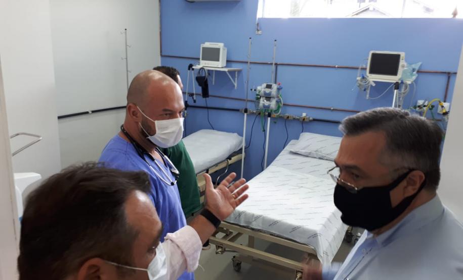 Secretário vistoria hospital em Tibagi