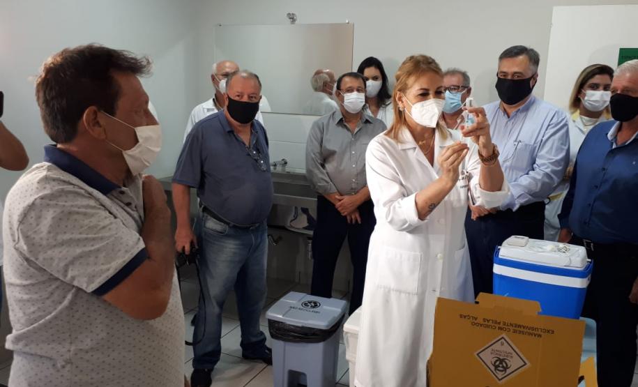 Paraná aplicou mais de 30 mil doses de vacina no feriado