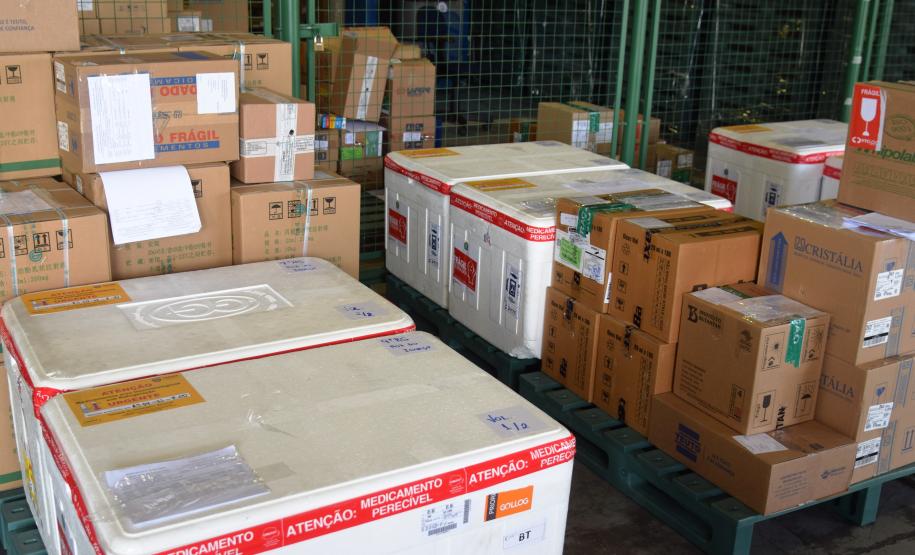 Estado distribui mais 205 mil vacinas contra a Covid-19; veja divisão por regional