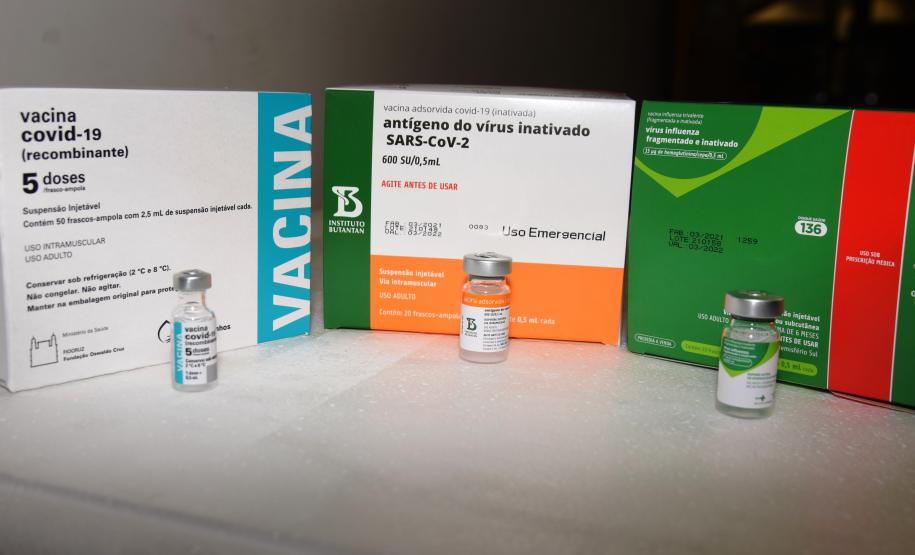 Estado distribui mais 205 mil vacinas contra a Covid-19; veja divisão por regional