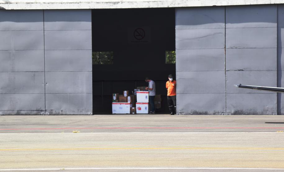 Estado distribui mais 205 mil vacinas contra a Covid-19; veja divisão por regional