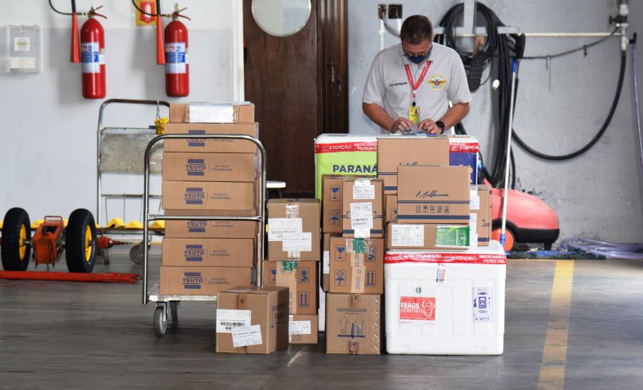 Estado distribui mais 205 mil vacinas contra a Covid-19; veja divisão por regional