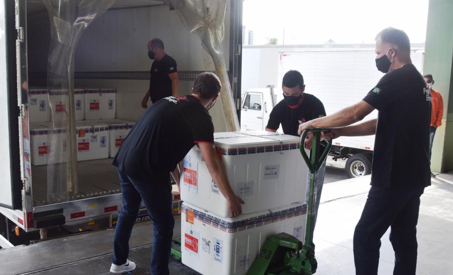 Paraná avança na vacinação de pessoas acima de 60 anos e profissionais da segurança