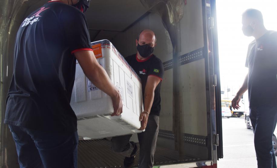 Paraná avança na vacinação de pessoas acima de 60 anos e profissionais da segurança