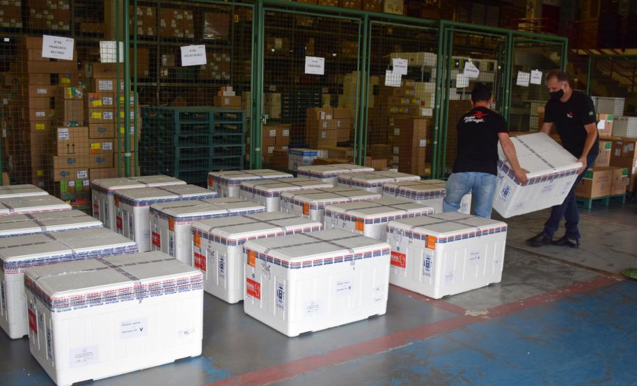 Paraná avança na vacinação de pessoas acima de 60 anos e profissionais da segurança