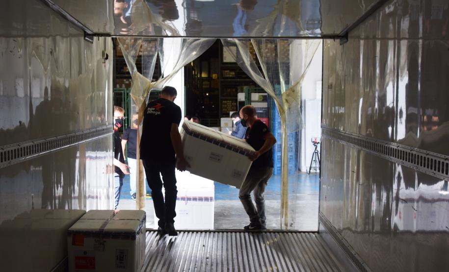 Paraná avança na vacinação de pessoas acima de 60 anos e profissionais da segurança