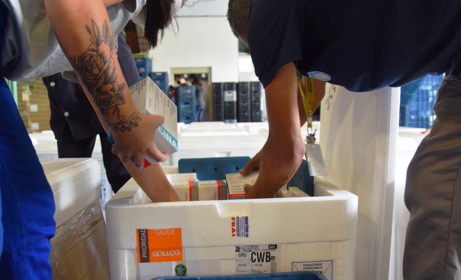 Paraná avança na vacinação de pessoas acima de 60 anos e profissionais da segurança