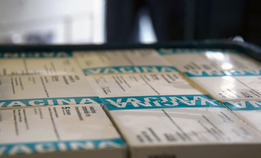 Paraná avança na vacinação de pessoas acima de 60 anos e profissionais da segurança