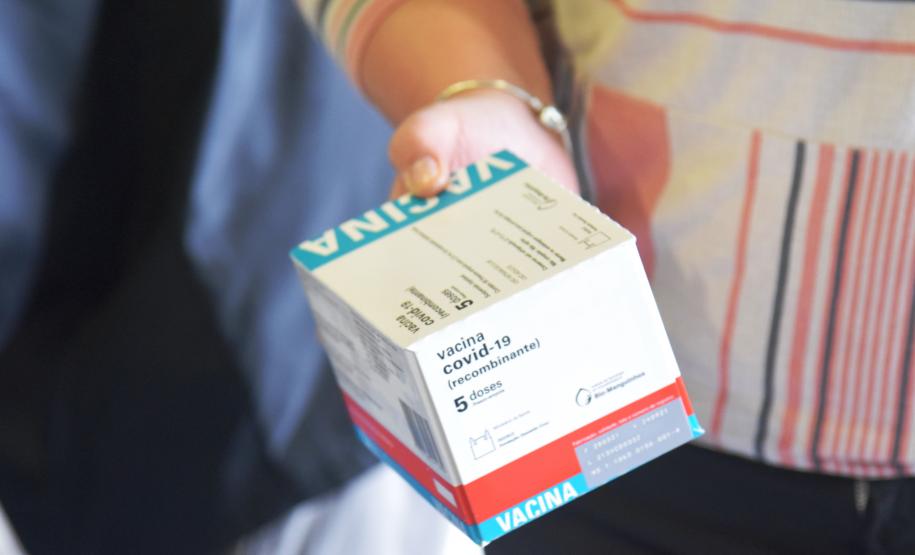 Paraná avança na vacinação de pessoas acima de 60 anos e profissionais da segurança