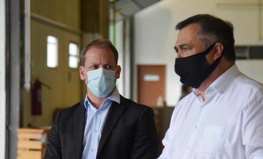 Paraná avança na vacinação de pessoas acima de 60 anos e profissionais da segurança