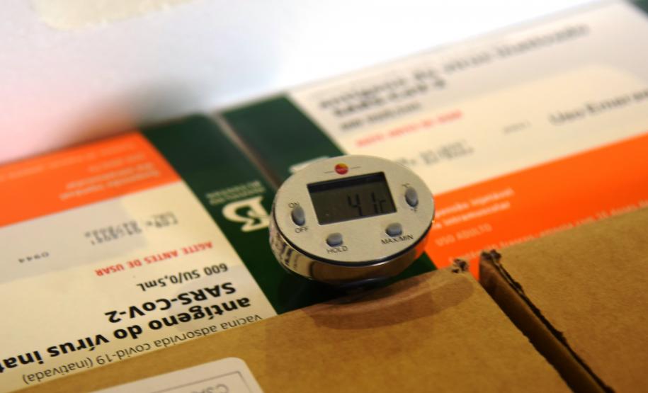 Paraná recebe novas doses da Coronavac e inicia logística para distribuir 367 mil vacinas