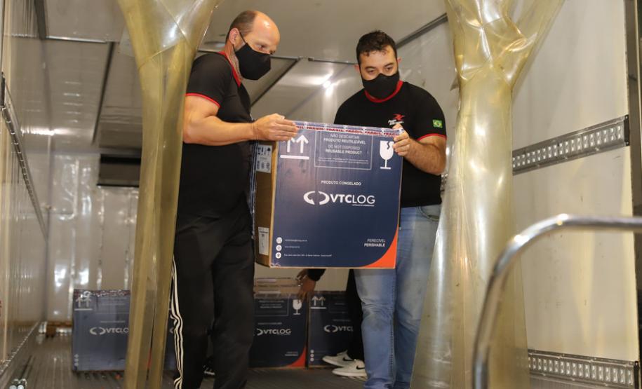 Nova remessa com 67,8 mil imunizantes da Pfizer chega nesta segunda 10/05