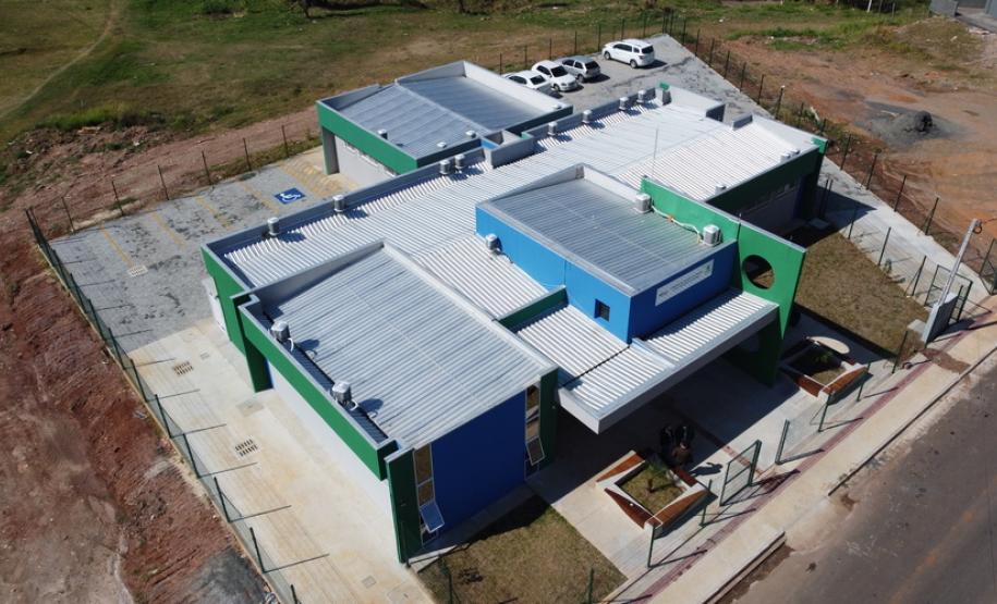 O Governo do Estado inaugurou uma nova Unidade Básica de Saúde (UBS) no município de Ponta Grossa nesta terça-feira (11). A obra possui um investimento de R$ 750 mil de repasse estadual. O secretário de Estado da Saúde, Beto Preto, esteve presente na inauguração e falou sobre a importância desta obra para a população. - Ponta Grossa, 11/05/2021