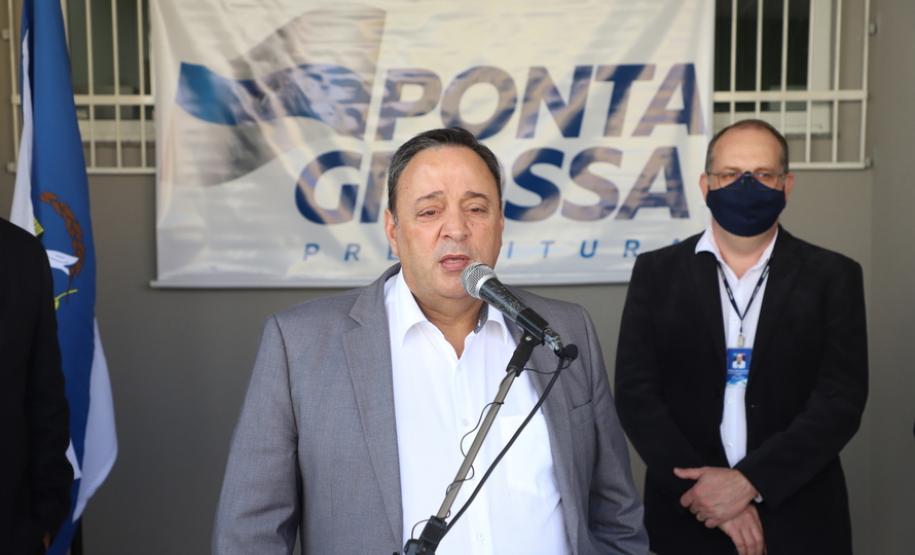 O Governo do Estado inaugurou uma nova Unidade Básica de Saúde (UBS) no município de Ponta Grossa nesta terça-feira (11). A obra possui um investimento de R$ 750 mil de repasse estadual. O secretário de Estado da Saúde, Beto Preto, esteve presente na inauguração e falou sobre a importância desta obra para a população. - Ponta Grossa, 11/05/2021