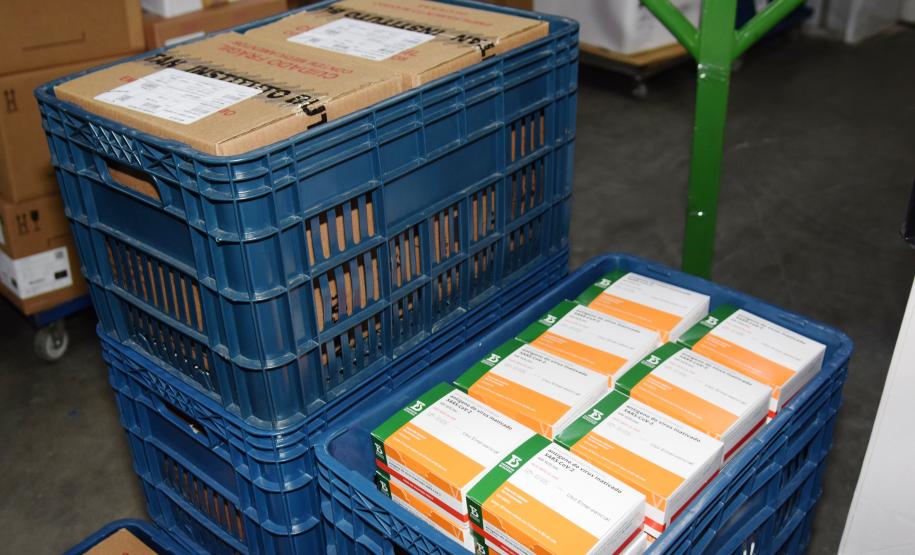 Paraná recebe novo lote com 244,8 mil vacinas contra a Covid-19