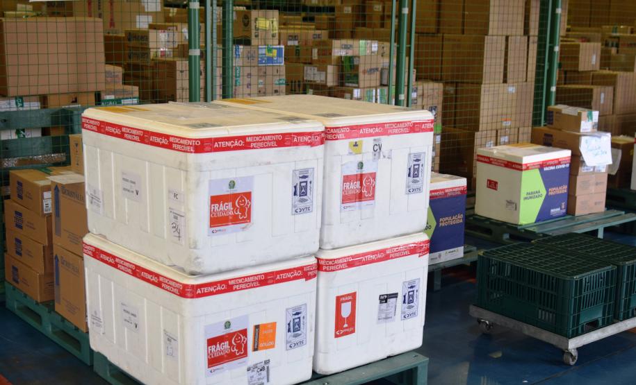 A Secretaria de Estado da Saúde (Sesa) iniciou nesta sexta-feira (14) a distribuição de mais 170.285 medicamentos elencados no chamado “kit de intubação” para pacientes internados com coronavírus.