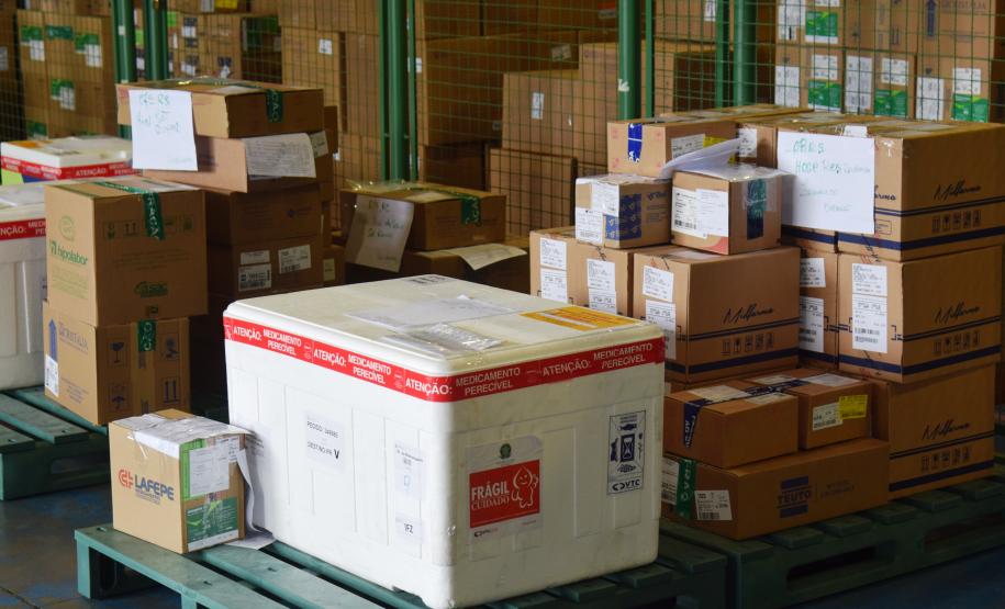 A Secretaria de Estado da Saúde (Sesa) iniciou nesta sexta-feira (14) a distribuição de mais 170.285 medicamentos elencados no chamado “kit de intubação” para pacientes internados com coronavírus.