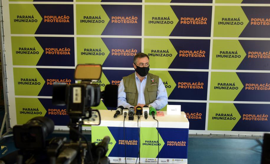 Além de Curitiba, novo lote de vacinas da Pfizer será distribuído para outros cinco municípios
