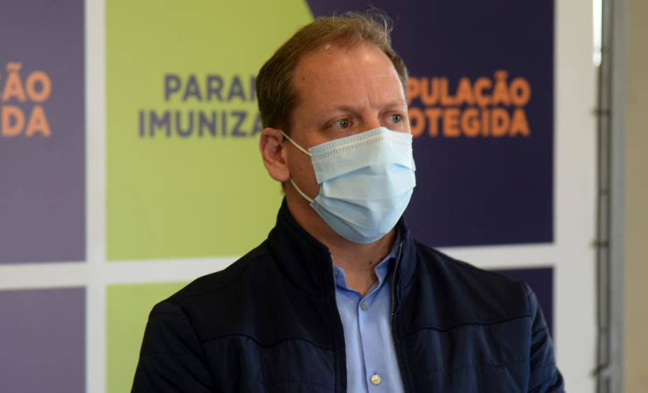 Além de Curitiba, novo lote de vacinas da Pfizer será distribuído para outros cinco municípios