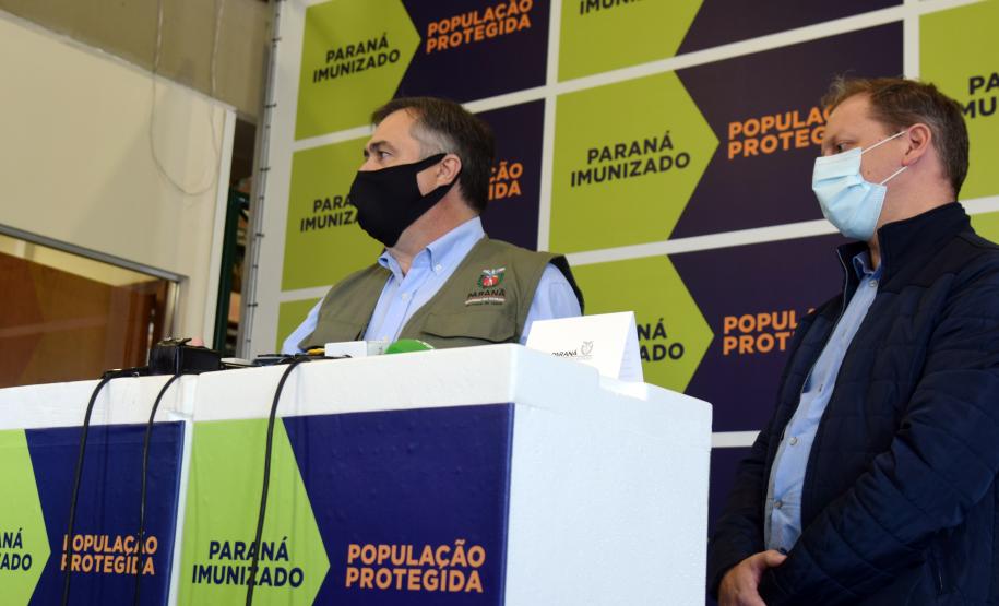 Além de Curitiba, novo lote de vacinas da Pfizer será distribuído para outros cinco municípios